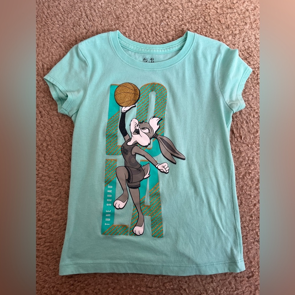 Girls Space Jam ‘ Lola Bunny basketball T-Shirt.